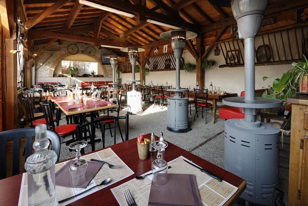 Busque Hotel Restaurant Chez Pito מראה חיצוני תמונה